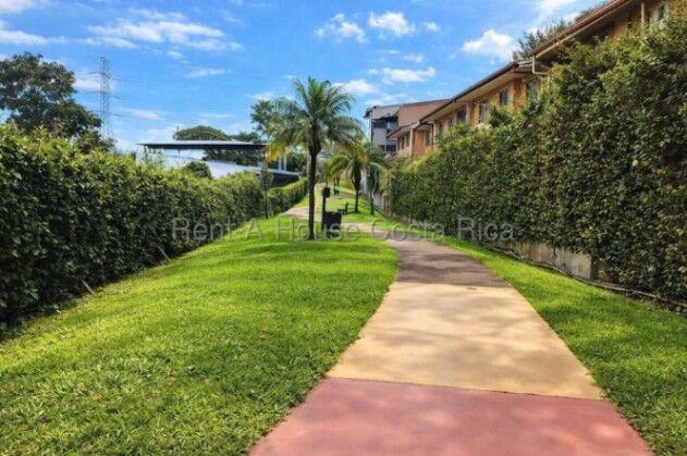 Alquiler de Apartamento en Santa Ana-Pozos. RAH 26-1901 in Pozos, Santa Ana, San José — $1,350