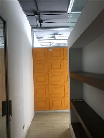 ALQUILER DE OFICINA, SAN JOSÉ, ESCAZU, DISTRITO 4 en Escazú, San José — $1,024