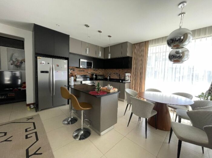 Venta de Casa Duplex ideal para Inversión en Condominio 26-1069 en Puente De Piedra, Grecia, Alajuela — $285,000
