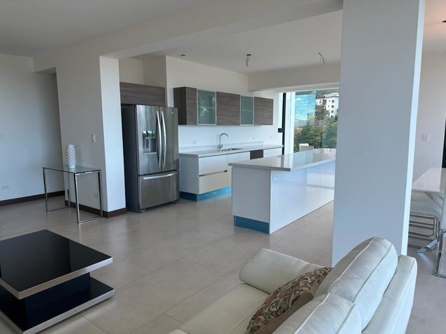 VENTA DE APARTAMENTO, SAN JOSE, ESCAZÚ en Escazú, San José — $375,000