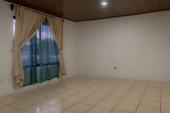 Casa EN Perez Zeledon  en El General, Pérez Zeledón, San José — 95 000 000 ₡ - Foto 4 de 11