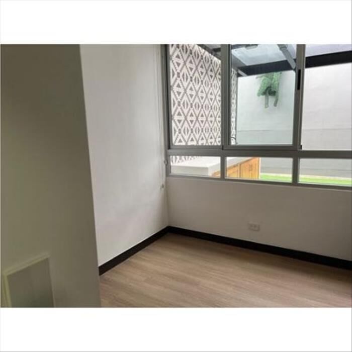 VENTA DE APARTAMENTO, SAN JOSE, ROHRMOSER, TORRE U NUNCIATURA en Mata Redonda, San José — $275,000