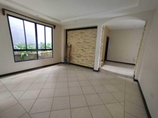 MLS-25-163 LS VENTA CASA BARVA HEREDIA CONTACTENOS AL # 86127562 en Barva, Heredia — $400,000