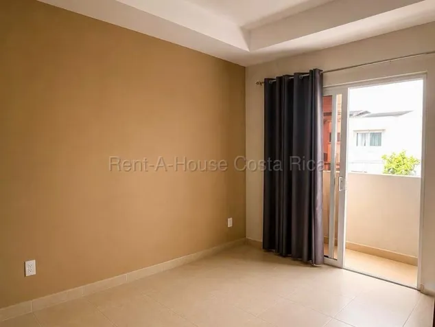 Venta de Casa en La Guácima de Alajuela. RAH 26-2120 PRECIO REBAJADO en Guácima, Alajuela — ₡ 86 000 000 - Foto 3 de 6