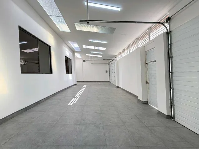 SE ALQUILA CASA CON USO MIXTO EN NUNCIATURA UNA SOLA PLANTA en Pavas, San José — $4,600 - Foto 2 de 27