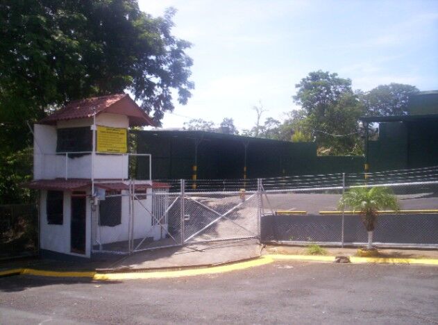 ALQUILO INFRAESTRUCTURA PARA PARQUEO PRIVADO in San Felipe, Alajuelita, San José — ₡ 495 000