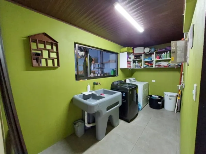 Venta de Casa en San Isidro, Heredia. RAH 25-1326 in San Isidro, Heredia — ₡ 163 000 000 - Photo 3 of 10