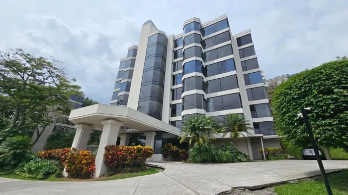 Venta de Apartamento en Escazú en San Rafael, Escazú, San José — $328,000 - Foto 2 de 10