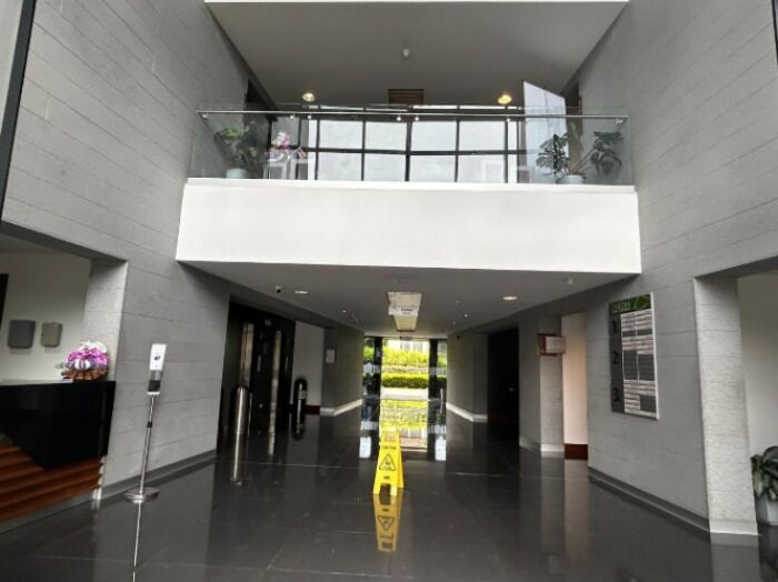 Se alquila local comercial en Pozos Santa Ana 25-706 in Pozos, Santa Ana, San José — $2,360