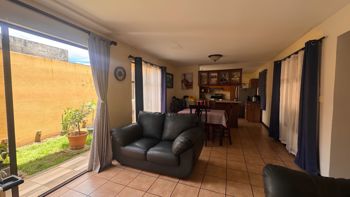 Vende casa en condominio en Villas de Tres Ríos, La Unión (AD) en Tres Ríos, La Unión, Cartago — $230,000 - Foto 2 de 15