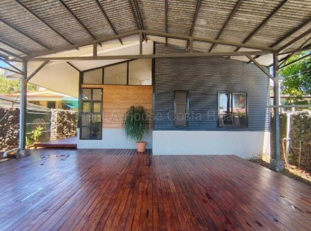 Venta de Casa de 152mt2 con 508mts de Terreno Amoblada en San Mateo 26-1769 en Labrador, San Mateo, Alajuela — $145,000