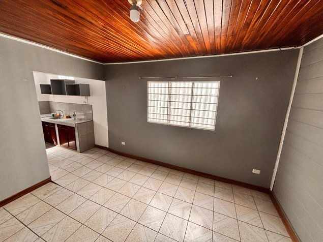 Se vende Casa, apartamentos y 1 local en un solo lugar en Heredia in San Francisco, Heredia — ₡ 150 000 000 - Photo 3 of 10