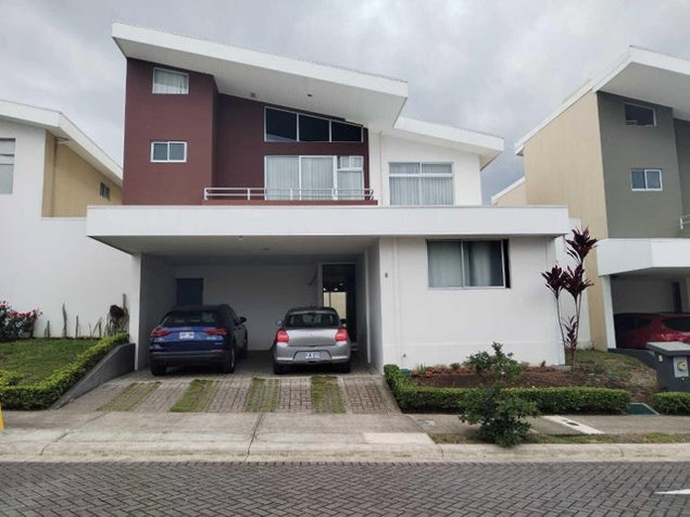 Venta de Casa en Montes de Oca-Sabanilla. RAH 27-675 en Sabanilla, Montes De Oca, San José — $450,000