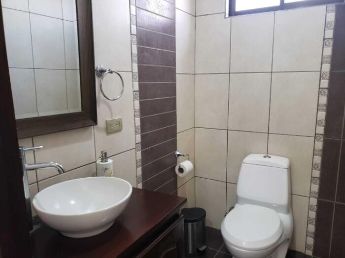 Se alquila casa con piscina privada en Santa Ana San José 26-1274 en Piedades, Santa Ana, San José — $5,000