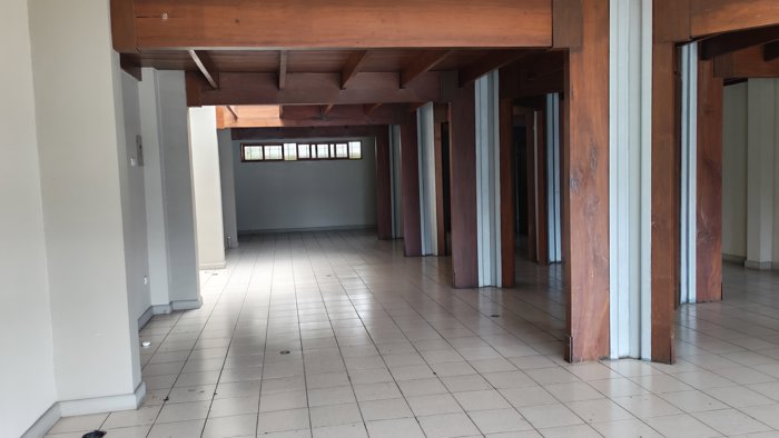 Local en Venta,en Montes de Oca,San Pedro,Exp Comercial,5PJG102890689 en San Pedro, Montes De Oca, San José — ₡ 165 000 000 - Foto 3 de 21