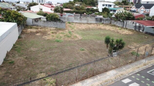 Venta de lote de 2.134 m2 uso mixto en Curridabat en Curridabat, San José — $1,790,000