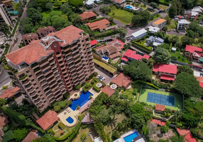 Luxury Apartment with Views in Valle del Tamarindo, Escazú in Escazú, San José — $789,000 - Photo 3 of 40