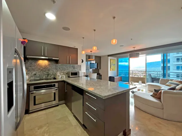 VENTA DE APTO AMUEBLADO 1 HABITACIÓN, TORRES PASEO COLÓN, SAN JOSÉ en Merced, San José — $182,000