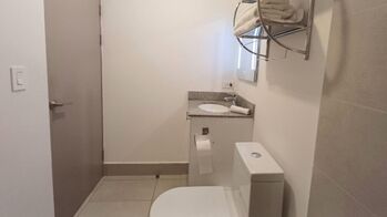 Venta de Apartamento en Granadilla de Curridabat. (PRECIO REBAJADO) in Granadilla, Curridabat, San José — $118,000 - Photo 5 of 20