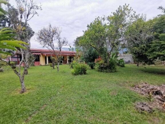 MLS-25-1021 KQ VENTA CASA TURRIALBA en Turrialba, Cartago — ₡ 350 000