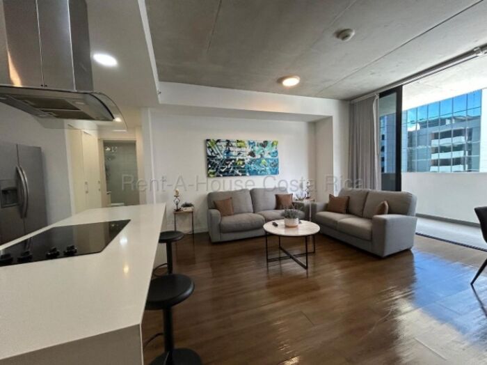 Se vende apartamento en Escazú Centro 26-1738 in Escazú, San José — $360,000