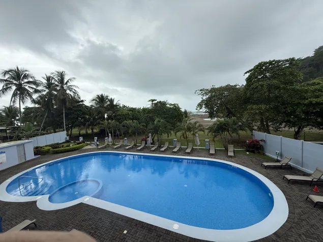 Impresionante vista al océano, río y montaña en Jacó, Garabito, Puntarenas — $450,000 - Foto 3 de 31