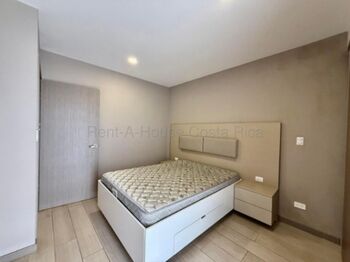 Alquiler de Casa Amueblada en Escazú-San Antonio. RAH 26-2098 en San Antonio, Escazú, San José — $1,850 - Foto 5 de 10