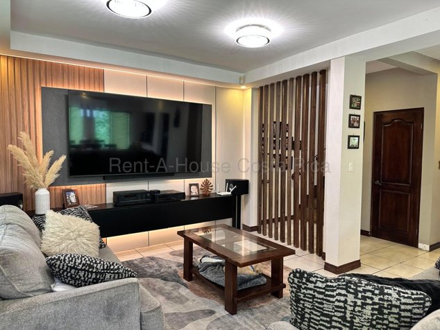 CASA EN VENTA EN LA RIBIERA DE BELÈN in La Ribera, Belén, Heredia — $365,000