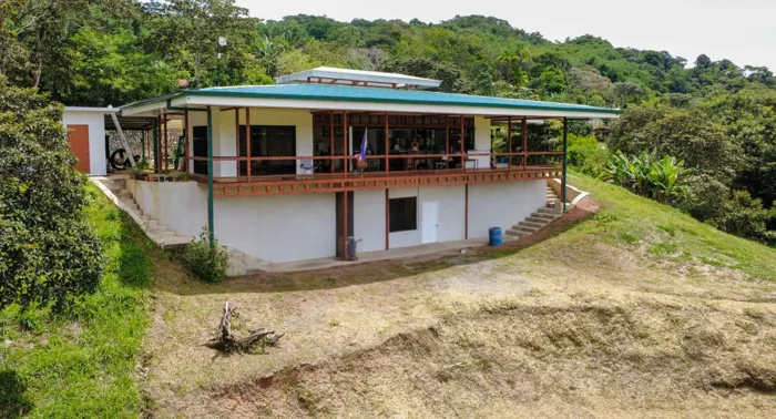 Casa Nueva en Río Nuevo en Río Nuevo, Pérez Zeledón, San José — $450,000 - Foto 3 de 37