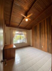 CASA CON JARDÍN EN VENTA EN PLENO CENTRO DE PÉREZ ZELEDÓN. in San Isidro De El General, Pérez Zeledón, San José — $199,999 - Photo 5 of 19