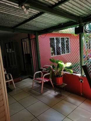Casa y apartamentos en Alajuela centro en Alajuela — ₡ 1 800 000 008