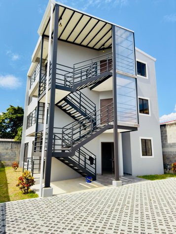 VENTA  APARTAMENTO NUEVO, HEREDIA, SANTO DOMINGO in Santo Tomás, Santo Domingo, Heredia — $175,000