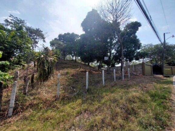 Se vende amplio lote con mas de 1,400m2 en Turrucares Alajuela 25-1725 en Turrúcares, Alajuela — ₡ 70 000 000