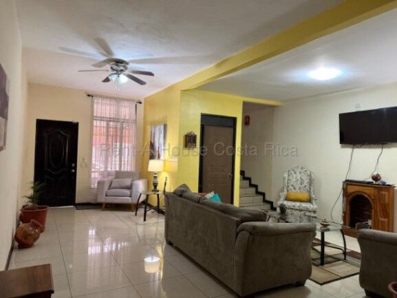 MLS-26-2224 KQ VENTA CASA LA UNION CARTAGO CONTACTENOS AL # 88987222 en San Diego, La Unión, Cartago — ₡ 85 000 000