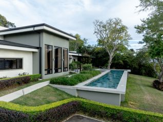 SE VENDE PROPIEDAD DE LUJO EN BARVA DE HEREDIA 5322m2 en Barva, Heredia — $974,000 - Foto 4 de 53