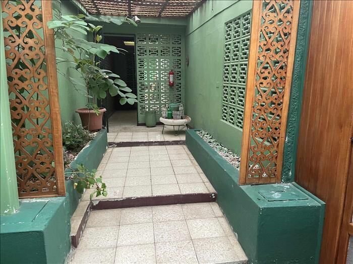 Casa y apto Jardines de Tibás 232 m2 terreno y construcc. in Anselmo Llorente, Tibás, San José — ₡ 125 000 000