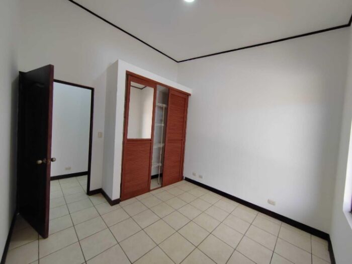 Venta Casa La Union Tres Rios 26-1428 en Tres Ríos, La Unión, Cartago — $220,000