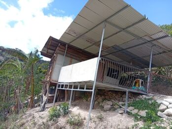 BELLA PROPIEDAD Y 2 CABAÑAS EN SAN IGNACIO DE ACOSTA.  en San Ignacio, Acosta, San José — 30 000 000 ₡ - Foto 5 de 20