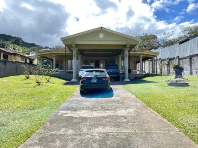 VENDO CASA EN RÍO ORO DE SANTA ANA. in Uruca, Santa Ana, San José — $800,000