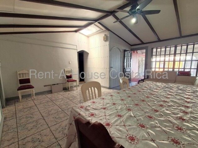 Venta de Casa + Local  en Gravillas de Desamparados. RAH 26-1433 en Gravilias, Desamparados, San José — ₡ 75 000 000