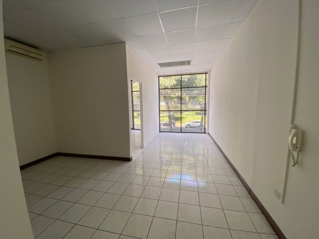 SE ALQUILA OFICINA EN ROHRMOSER en Pavas, San José — $578 - Foto 3 de 4