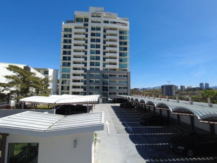 Venta de Apartamento en Uruca, San José.  en Uruca, San José — $185,000