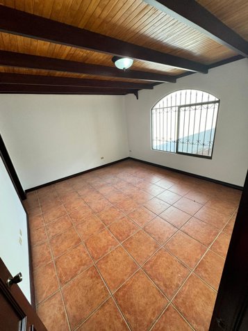 Apartamentos en Venta en Escazu,San Rafael  5PJG10014397 in San Antonio, Escazú, San José — $400,000 - Photo 2 of 49
