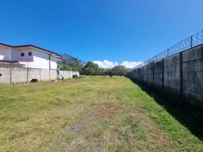 Terreno en Venta – San Pablo, Heredia, CostaRica Ideal para Desarrollo. en San Pablo, Heredia — ₡ 250 000 000