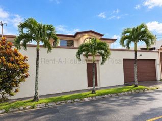 Casa Venta San Pablo Heredia 300m2 Terreno 265m2 Const 7 Habitaciones Principal Planta Baja Jacuzzi en Rincón Sabanilla, San Pablo, Heredia — $400,000 - Foto 2 de 16