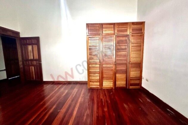 ALQUILO CASA EN PIEDADES DE SANTA ANA. en Piedades, Santa Ana, San José — ₡ 700 000