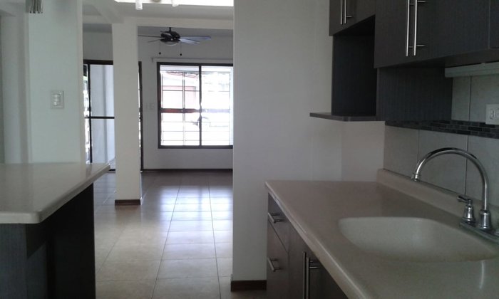 CASA EN PUNTARENAS CENTRO en Puntarenas — ₡ 102 000 000 - Foto 3 de 9