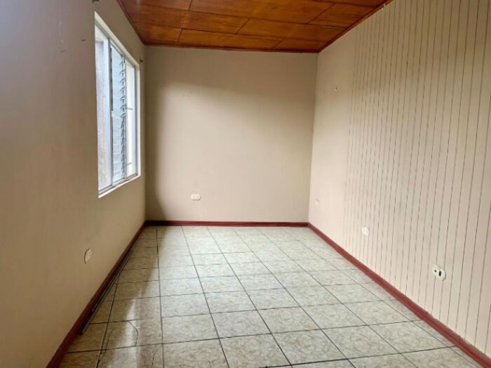 PROPIEDAD CON CASAS Y APARTAMENTOS EN SABANILLA.  in Sabanilla, Montes De Oca, San José — ₡ 530 000 000