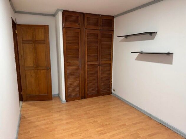 Venta de Apartamento en Tibás-Anselmo Llorente. en Anselmo Llorente, Tibás, San José — $219,000