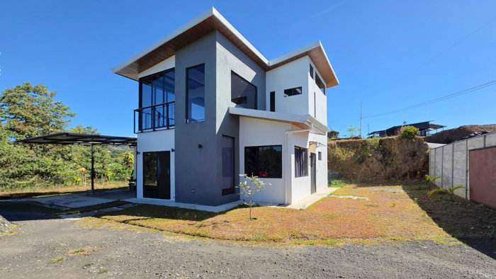 Modern Home For Sale In San Isidro, Grecia Costa Rica in Mercedes, Atenas, Alajuela — ₡ 100 000 000